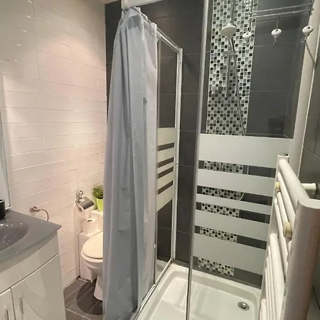 Suquet Near Palais Et Plages *